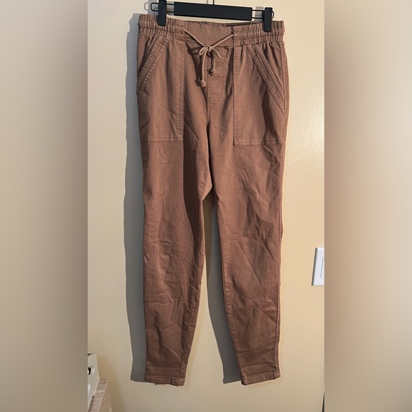Women’s Maurice’s Khaki Elastic Waist Weekender Pants Size XS - Picture 1 of 5
